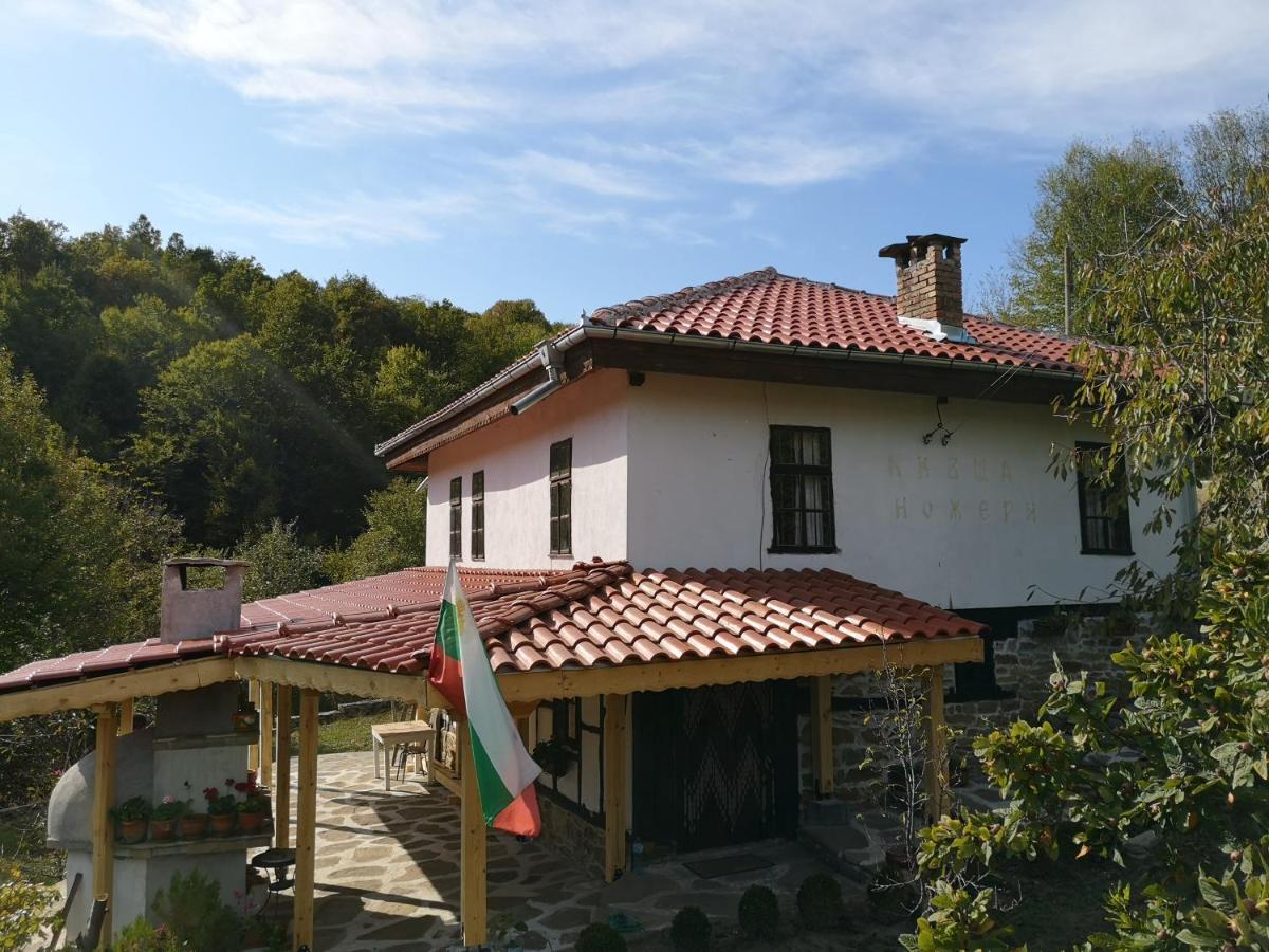 Къща За Гости Ножери 트리아브나 외부 사진